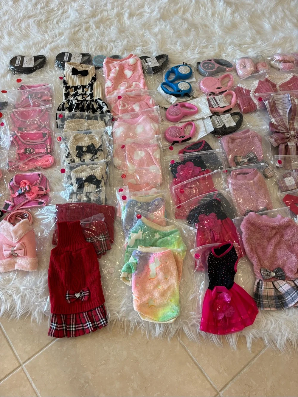 Assorted Small Pet Clothing Bundle - Make An Offer 89 Pieces. - Picture 7 of 7